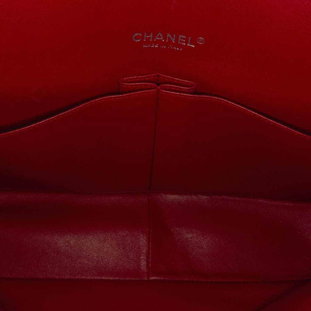 Chanel Maxi Classic Lambskin Double Flap - Detail 1