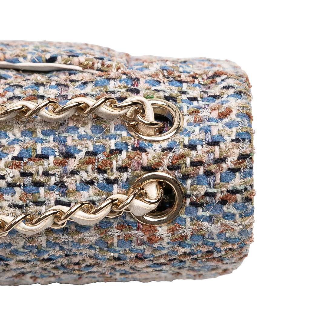 Chanel Medium Classic Tweed Double Flap - Image 12