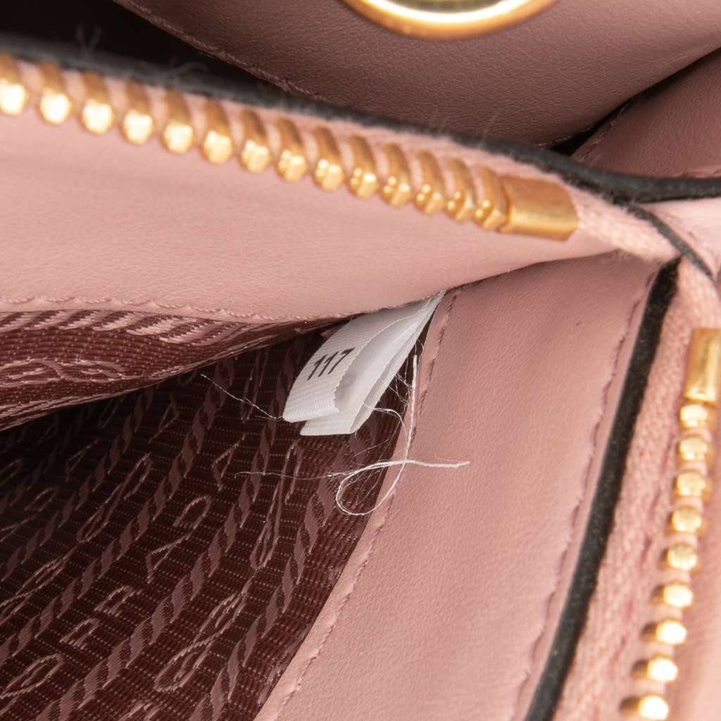 Prada Small Saffiano Cuir Monochrome Top Handle Tote - Detail 1