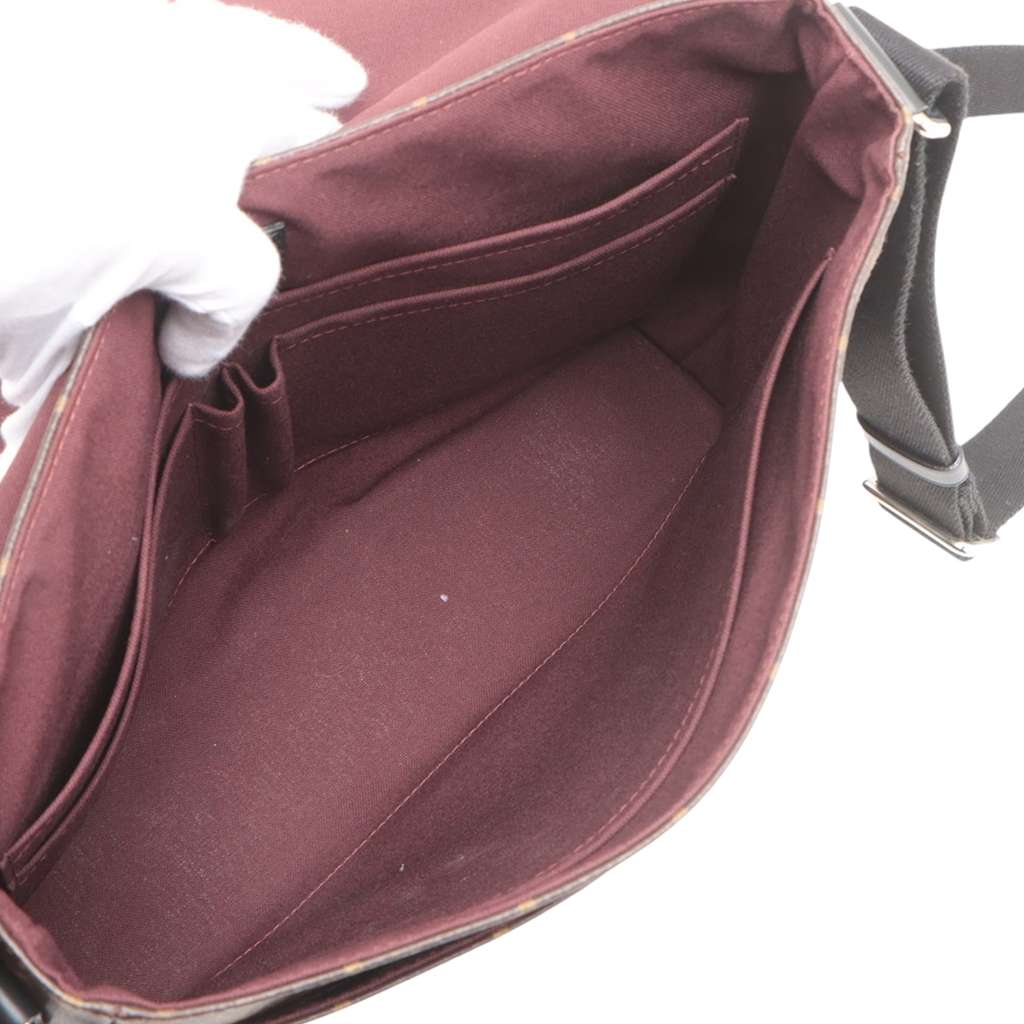 Louis Vuitton Monogram Macassar District MM - 4