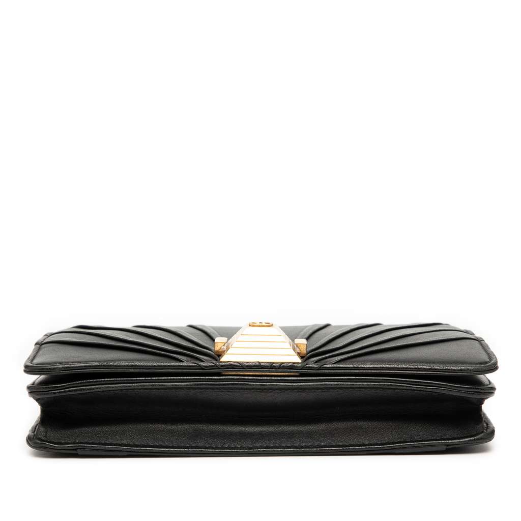 Chanel Lambskin Pyramid Wallet On Chain - Image 6