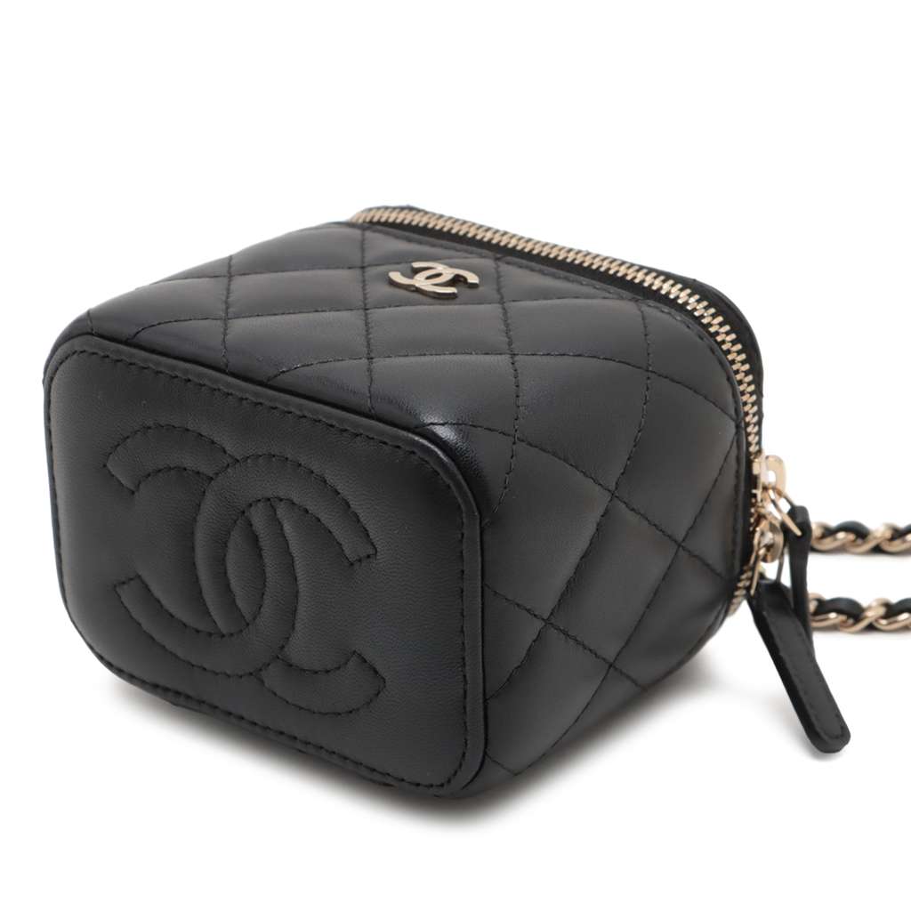 Chanel Mini Lambskin Vanity Case with Chain - Detail 2