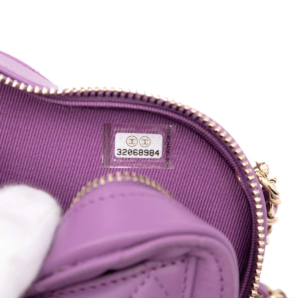 Chanel Mini Lambskin CC in Love Heart Crossbody - Detail 1