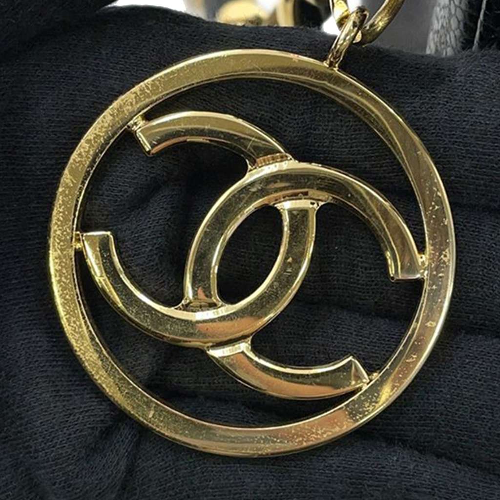 Chanel CC Chevron Caviar Vanity Case with Chain - Image 14