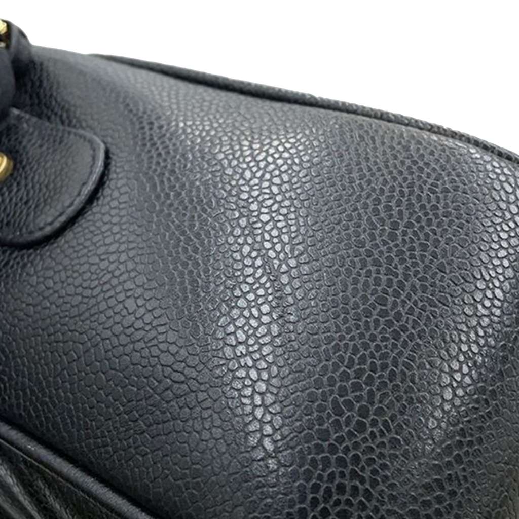 Chanel CC Chevron Caviar Vanity Case with Chain - Image 10