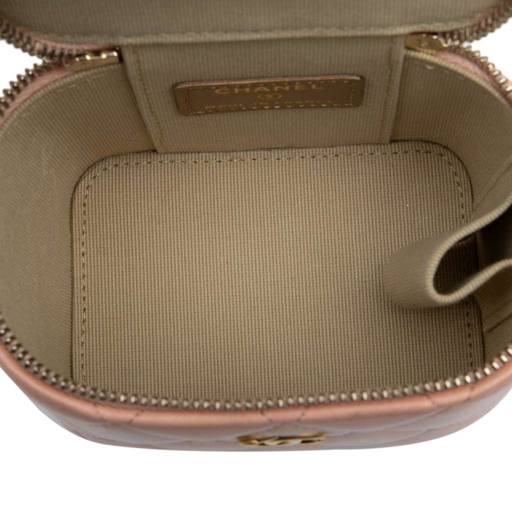 Chanel Mini Quilted Lambskin Pearl Crush Vanity Case With Chain - 4