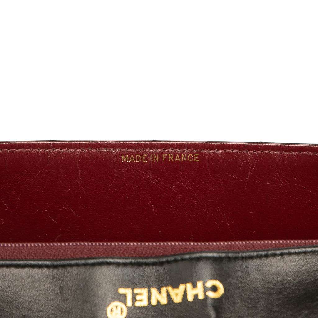 Chanel Medium Quilted Lambskin Mademoiselle Single Flap - Detail 1