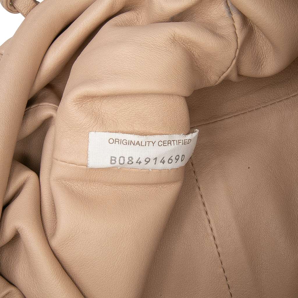 Bottega Veneta Lambskin The Mini Pouch Crossbody - Detail 1