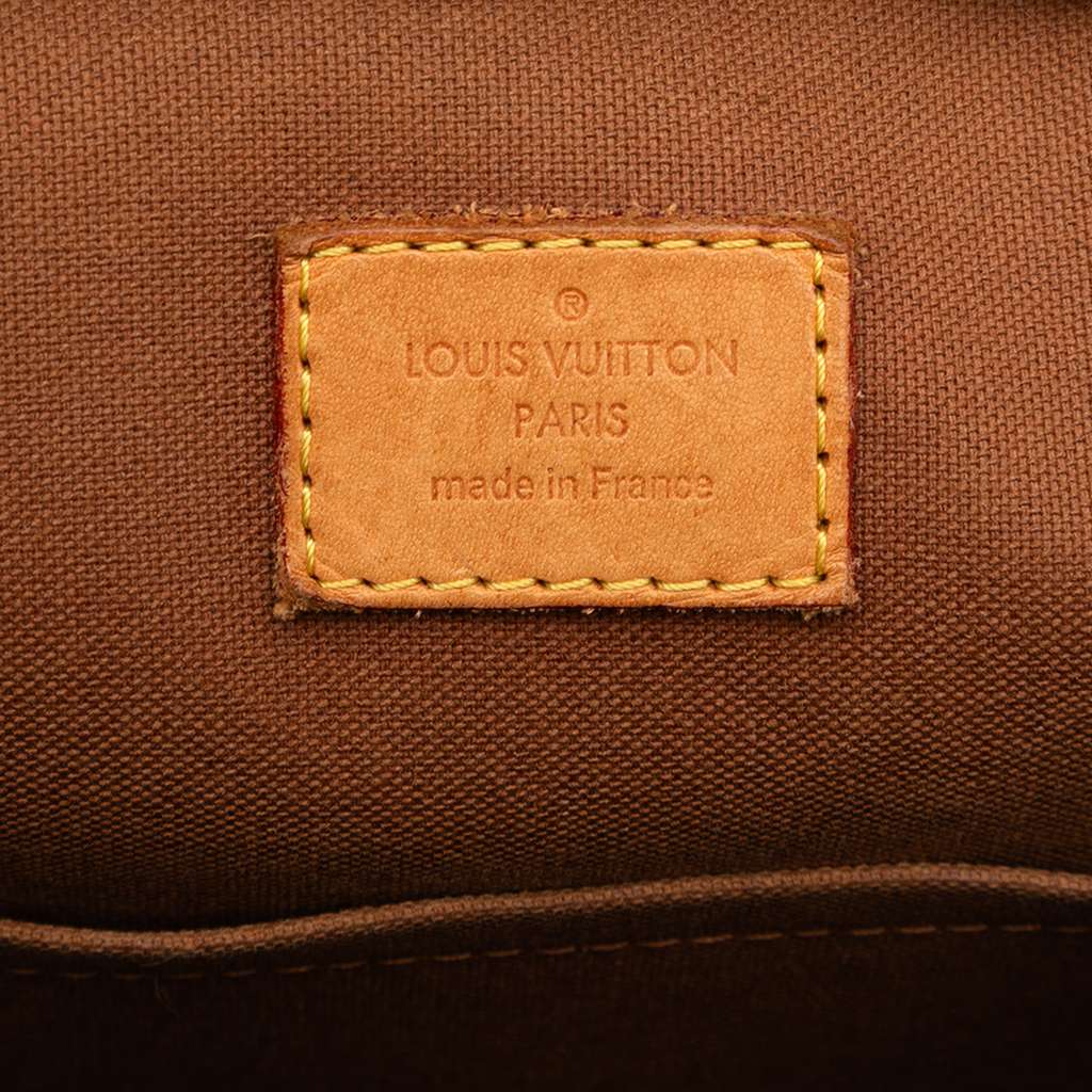 Louis Vuitton Monogram Bosphore Messenger GM - Side view