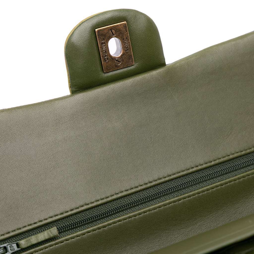 Chanel Medium Classic Tricolor Lambskin Double Flap - Detail 2