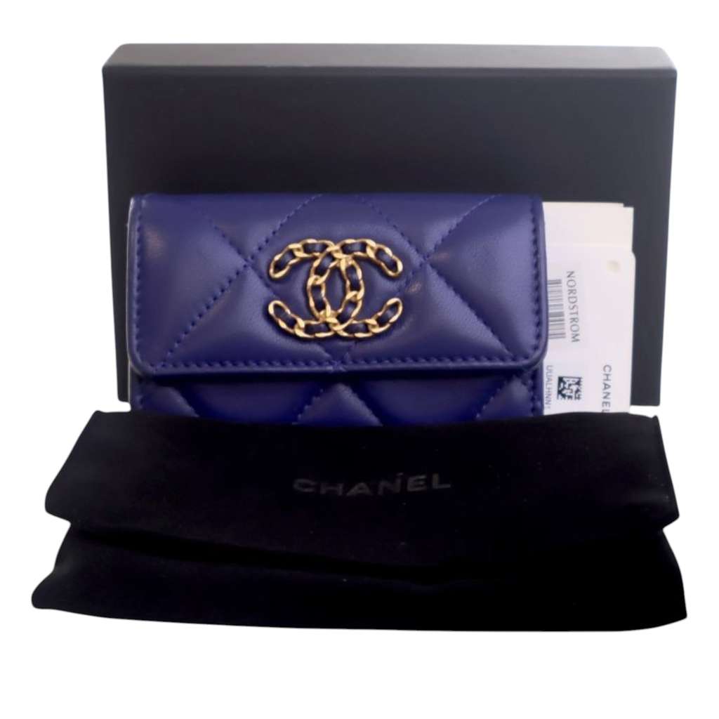 Chanel Lambskin 19 Flap Card Holder - Image 17
