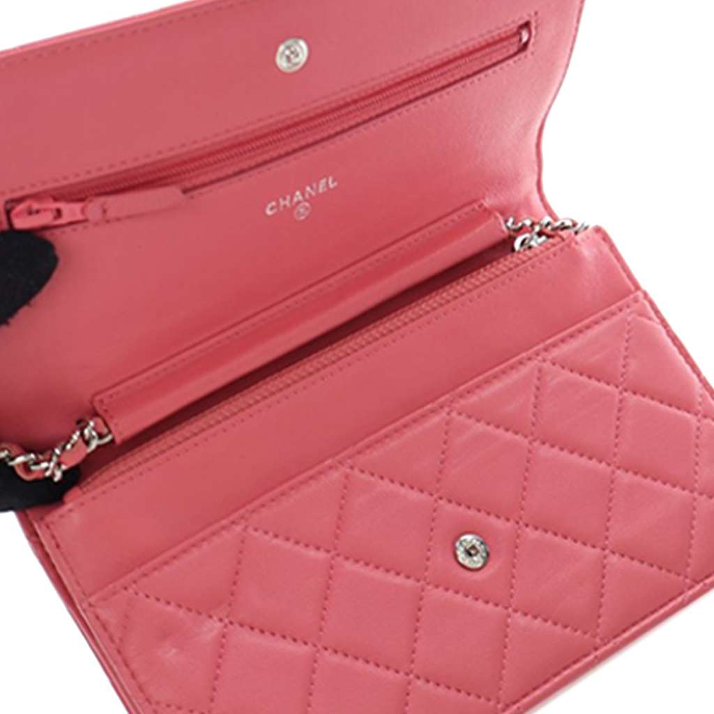 Chanel Classic Lambskin Wallet on Chain - Image 10
