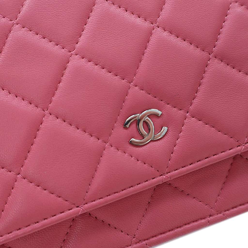 Chanel Classic Lambskin Wallet on Chain - Image 12