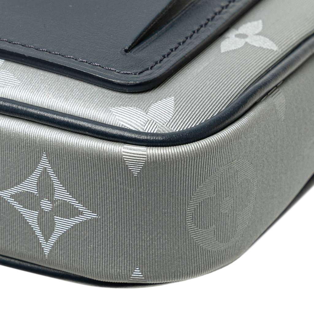 Louis Vuitton Monogram Satellite Alpha Clutch - Image 13