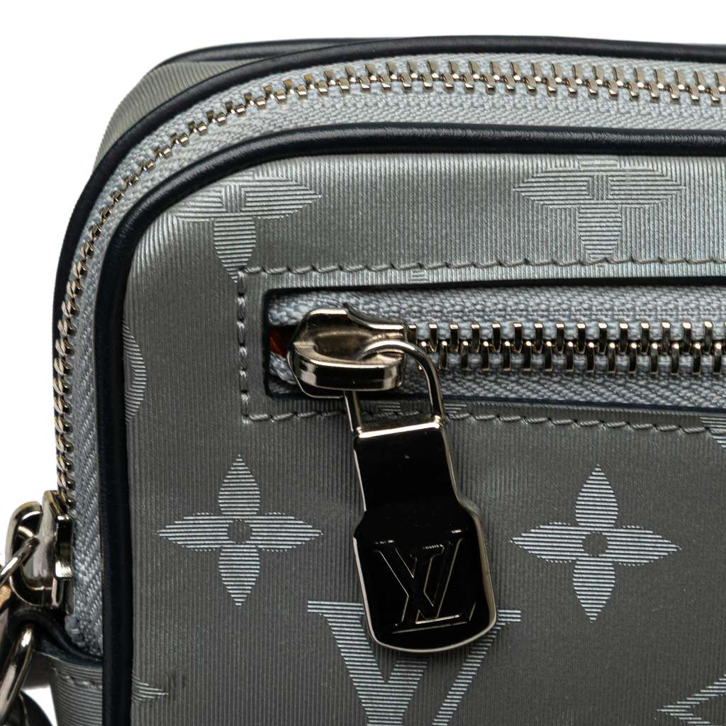 Louis Vuitton Monogram Satellite Alpha Clutch - Image 10