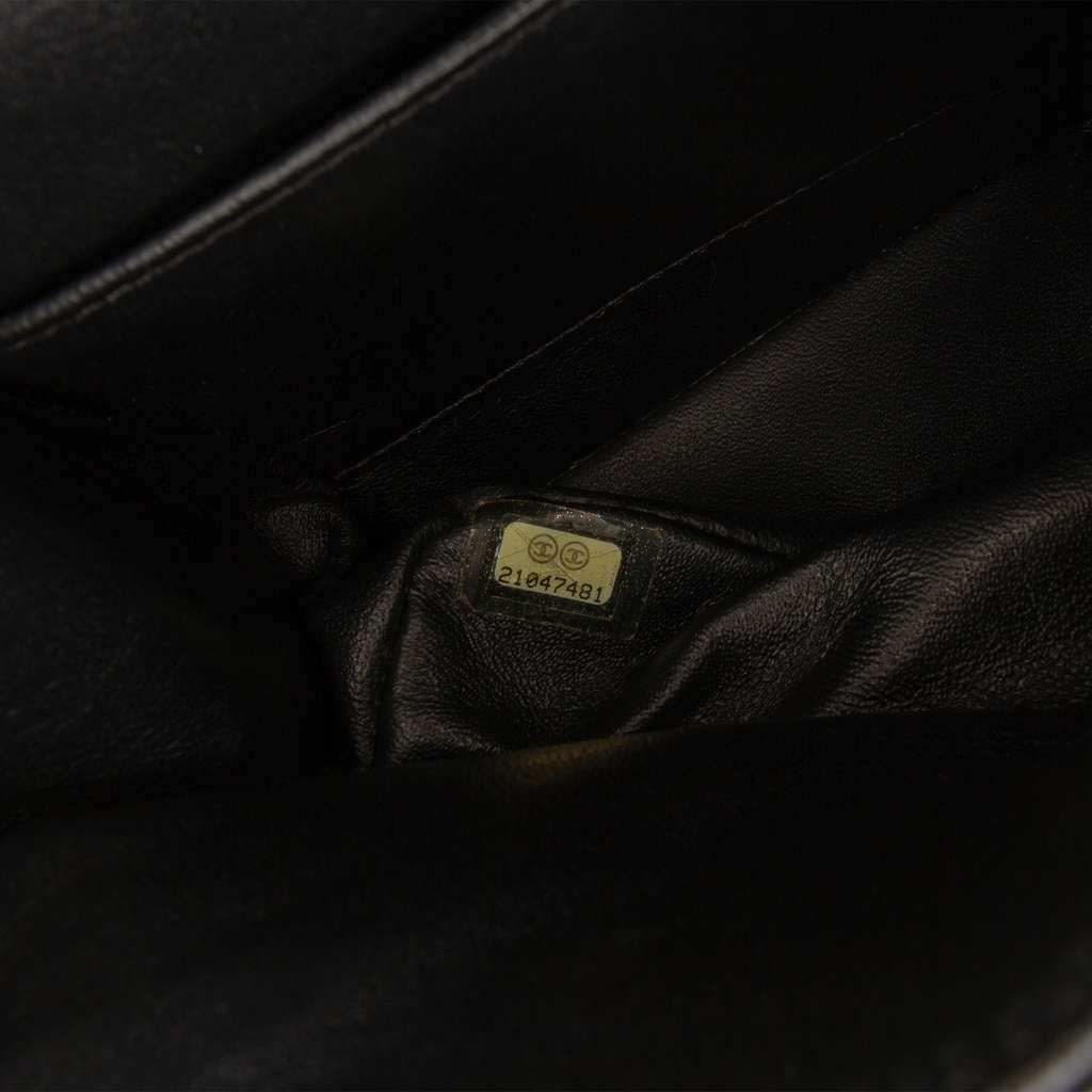 Chanel Medium Classic Chevron Lambskin Double Flap - Detail 1