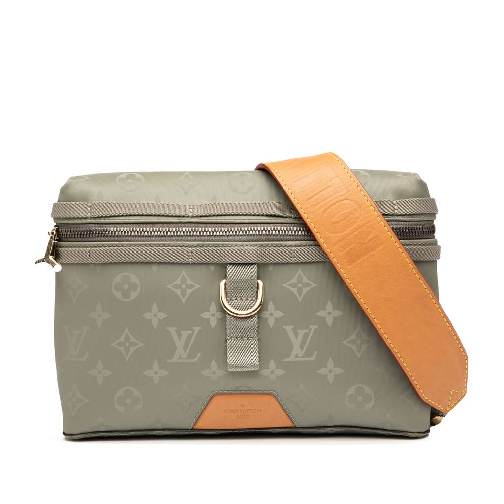 Louis Vuitton Monogram Titanium Messenger PM