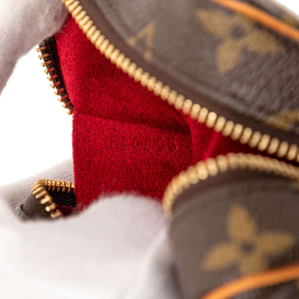 Louis Vuitton Monogram Trousse Wapity - Detail 1