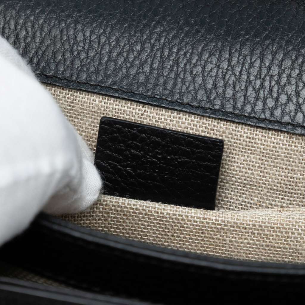 Gucci Small Dollar Calfskin Interlocking G Crossbody - Detail 1