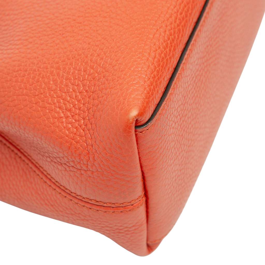 Gucci Small Leather Soho Chain Tote - Detail 2