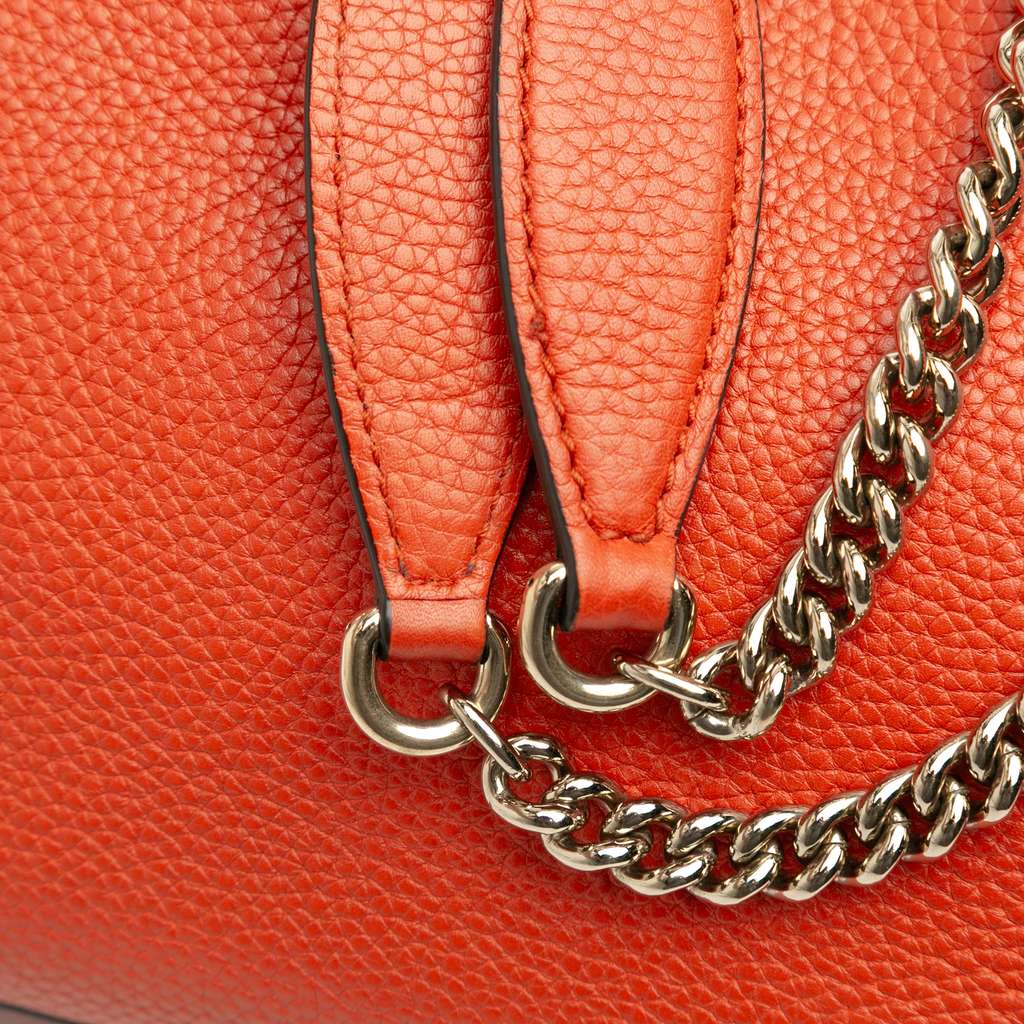 Gucci Small Leather Soho Chain Tote - Image 11