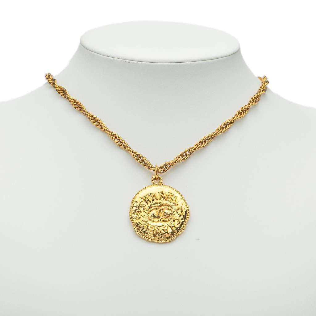 Chanel Gold Plated CC Coin Pendant Necklace - Detail 2