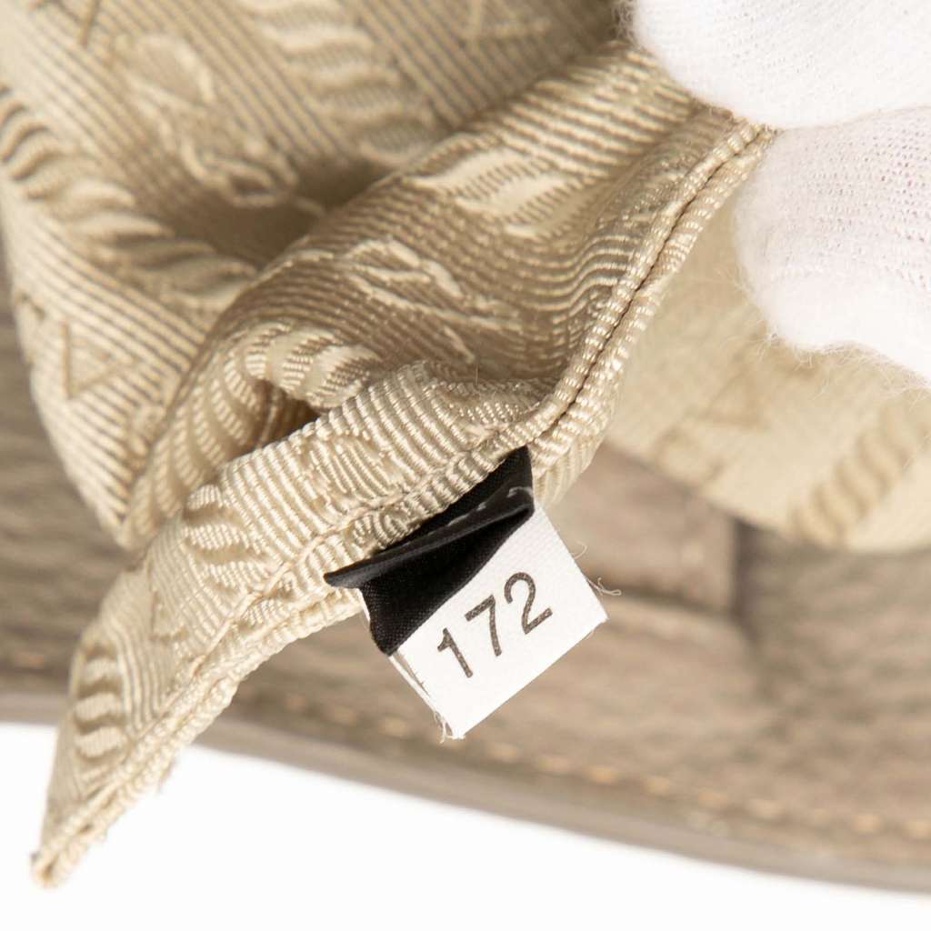 Prada Vitello Daino Open Convertible Tote - Detail 2