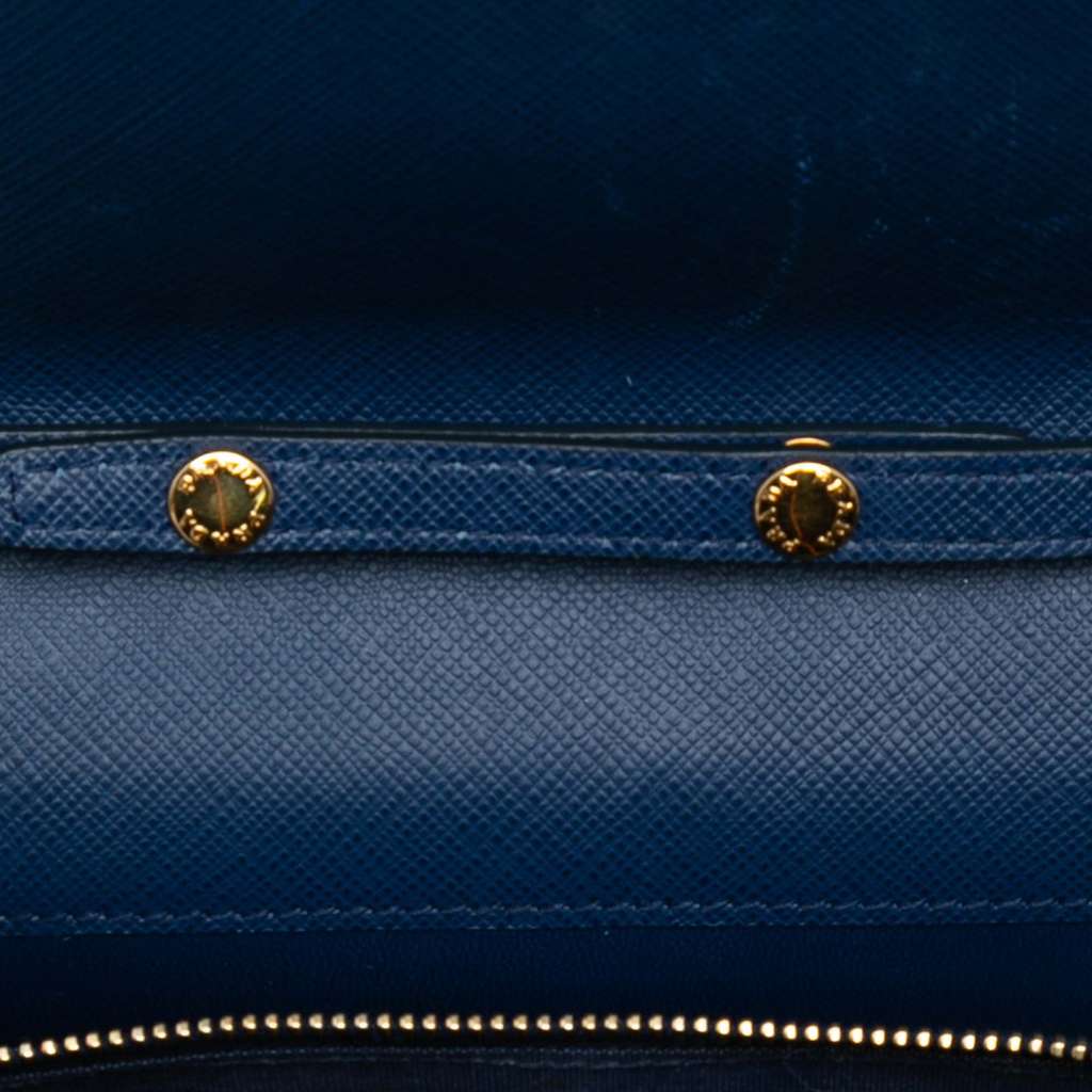 Prada Saffiano Lux Flip Lock Wallet on Chain - Detail 1