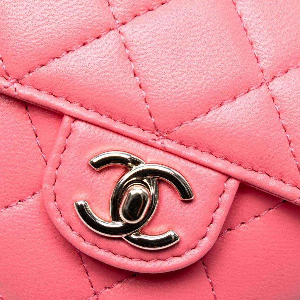 Chanel Mini Lambskin CC in Love Heart Crossbody - Detail 1