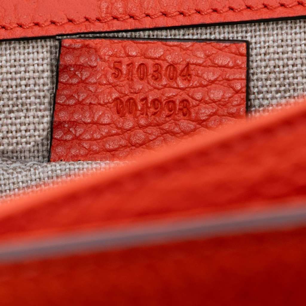 Gucci Small Dollar Calfskin Interlocking G Crossbody - Side view