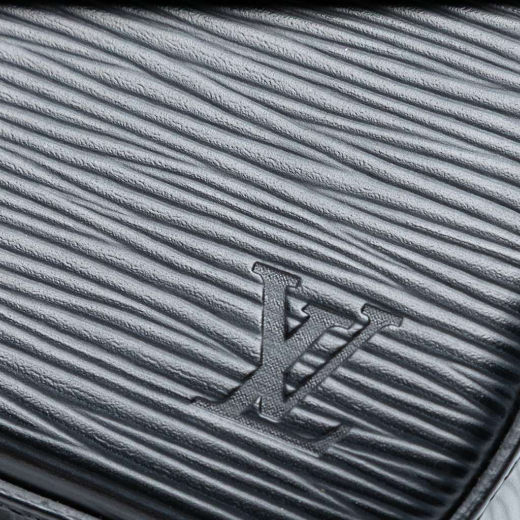 Louis Vuitton Epi Pochette Felicie - Detail 1