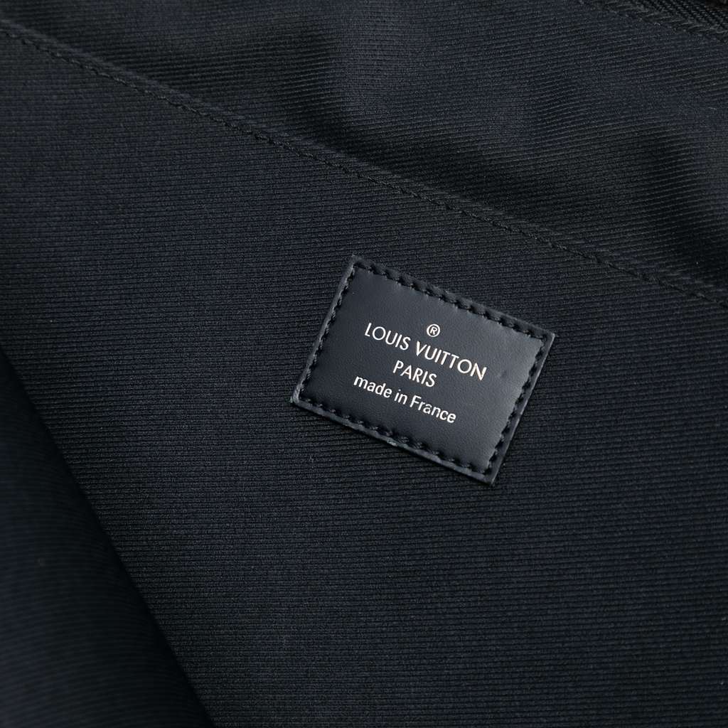 Louis Vuitton Damier Graphite Pochette Jour GM - Side view