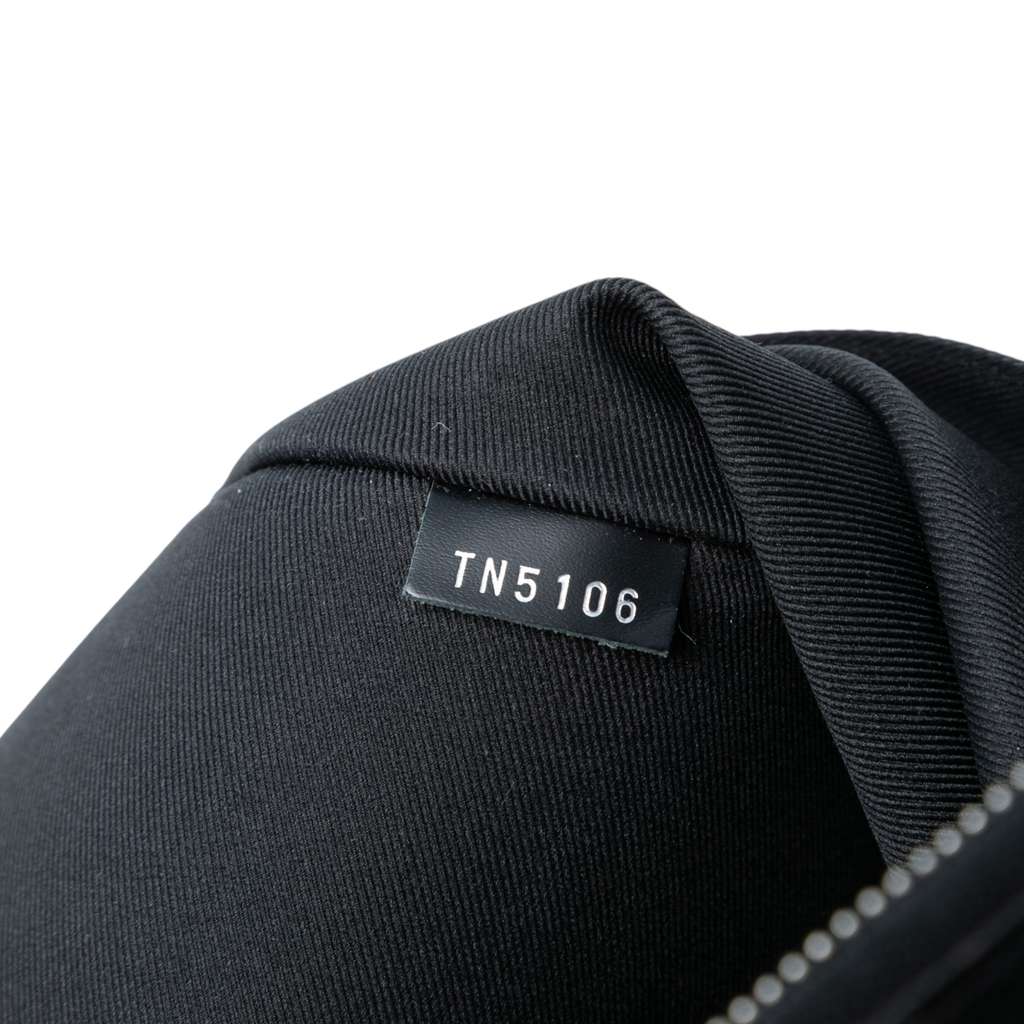 Louis Vuitton Damier Graphite Pochette Jour GM - Detail 1