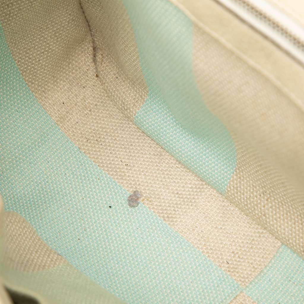 Gucci Medium Leather Bamboo Daily Crossbody - Side view