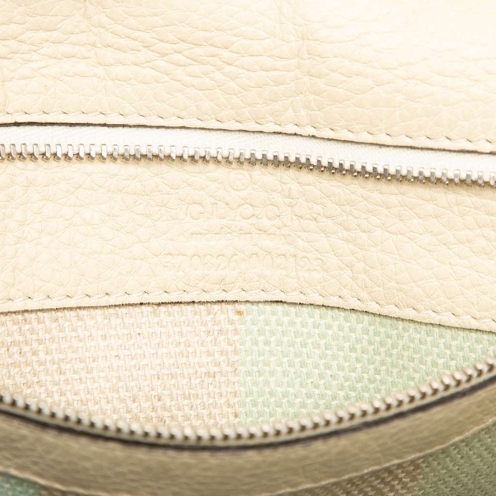 Gucci Medium Leather Bamboo Daily Crossbody - Detail 1