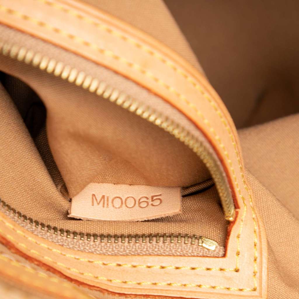 Louis Vuitton Monogram Vernis Reade PM - Detail 1