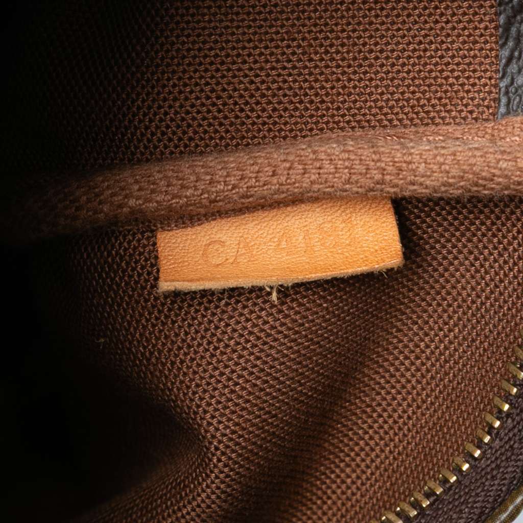 Louis Vuitton Monogram Pochette Accessoires - Detail 1