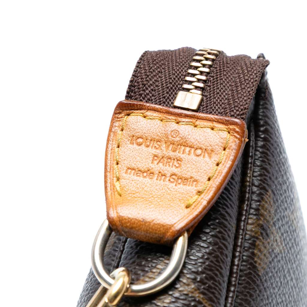 Louis Vuitton Monogram Pochette Accessoires - Detail 2