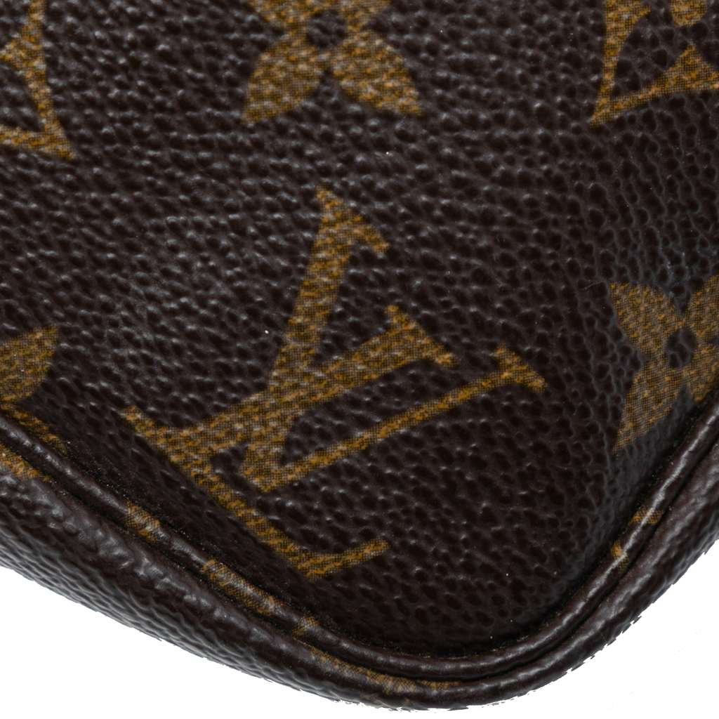 Louis Vuitton Monogram Pochette Accessoires - Detail 2