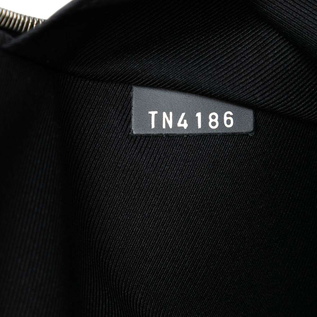 Louis Vuitton Damier Graphite Pochette Jour GM - Detail 1