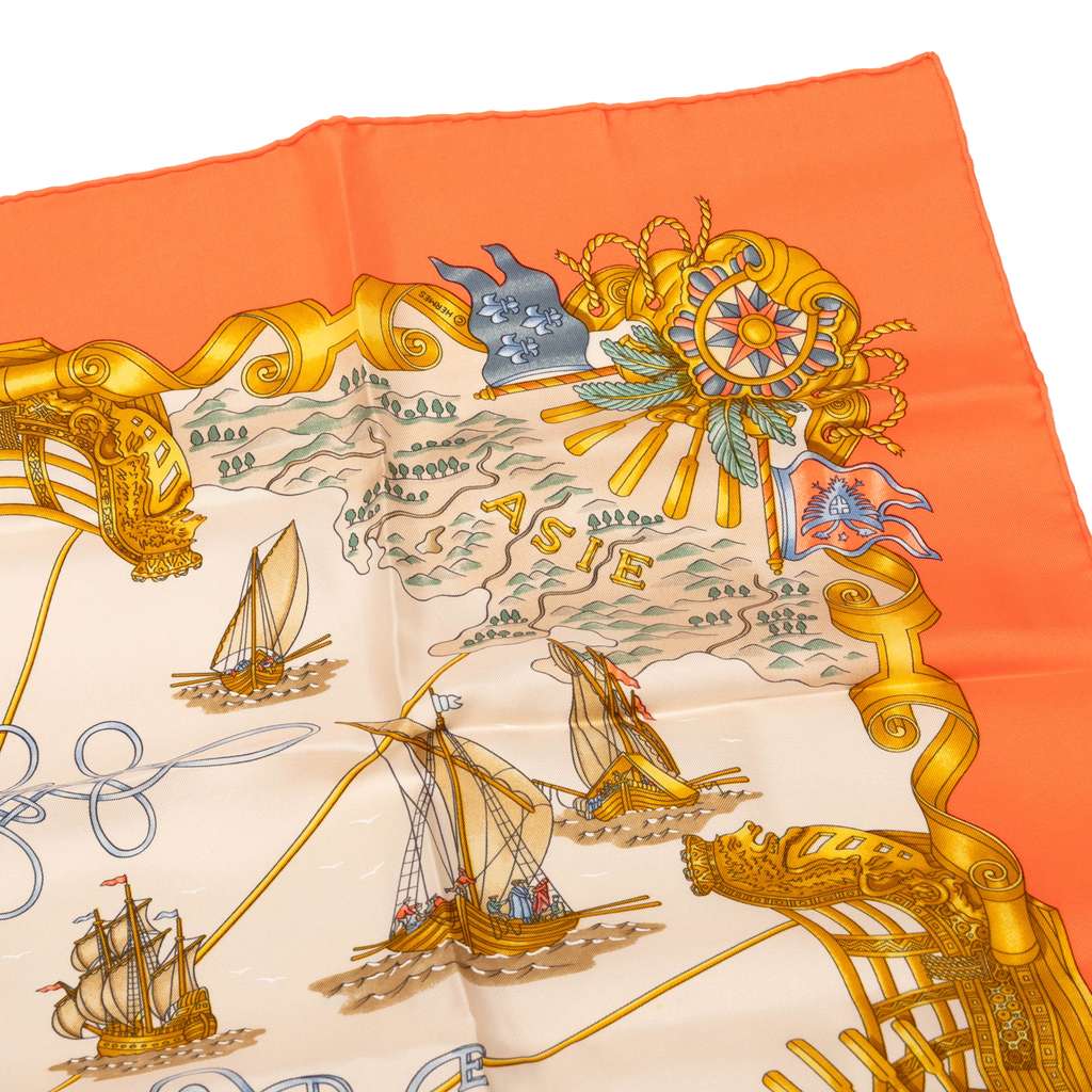 Hermès Voiles de Lumiere Silk Scarf - Detail 2
