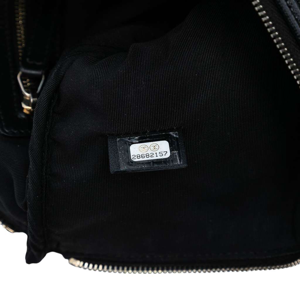 Chanel Medium Quilted Caviar Boy O Case Clutch - Side view