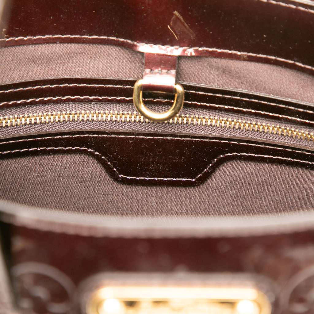 Louis Vuitton Monogram Vernis Wilshire PM - Side view