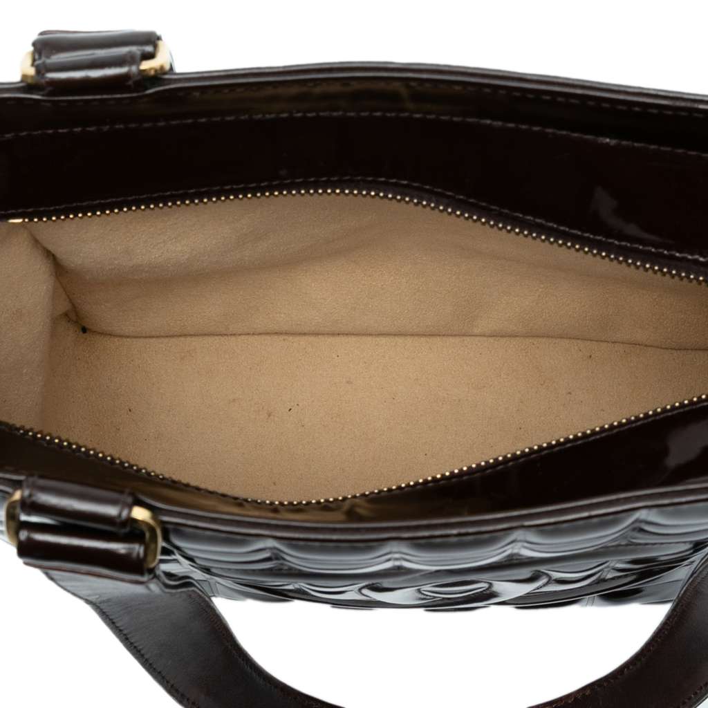 Chanel CC Chocolate Bar Patent Shoulder Bag - 4