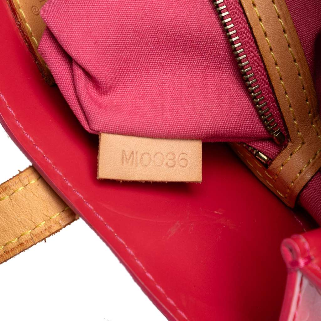 Louis Vuitton Monogram Vernis Reade PM - Side view