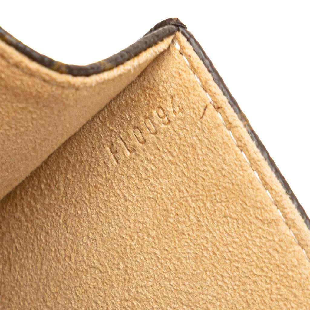 Louis Vuitton Monogram Pochette Florentine - Detail 2