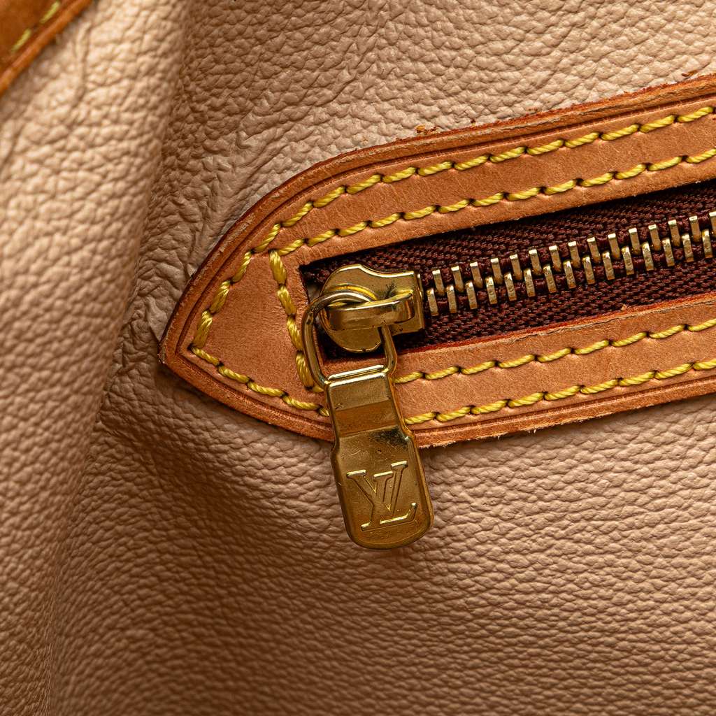 Louis Vuitton Monogram Bucket GM - Detail 2