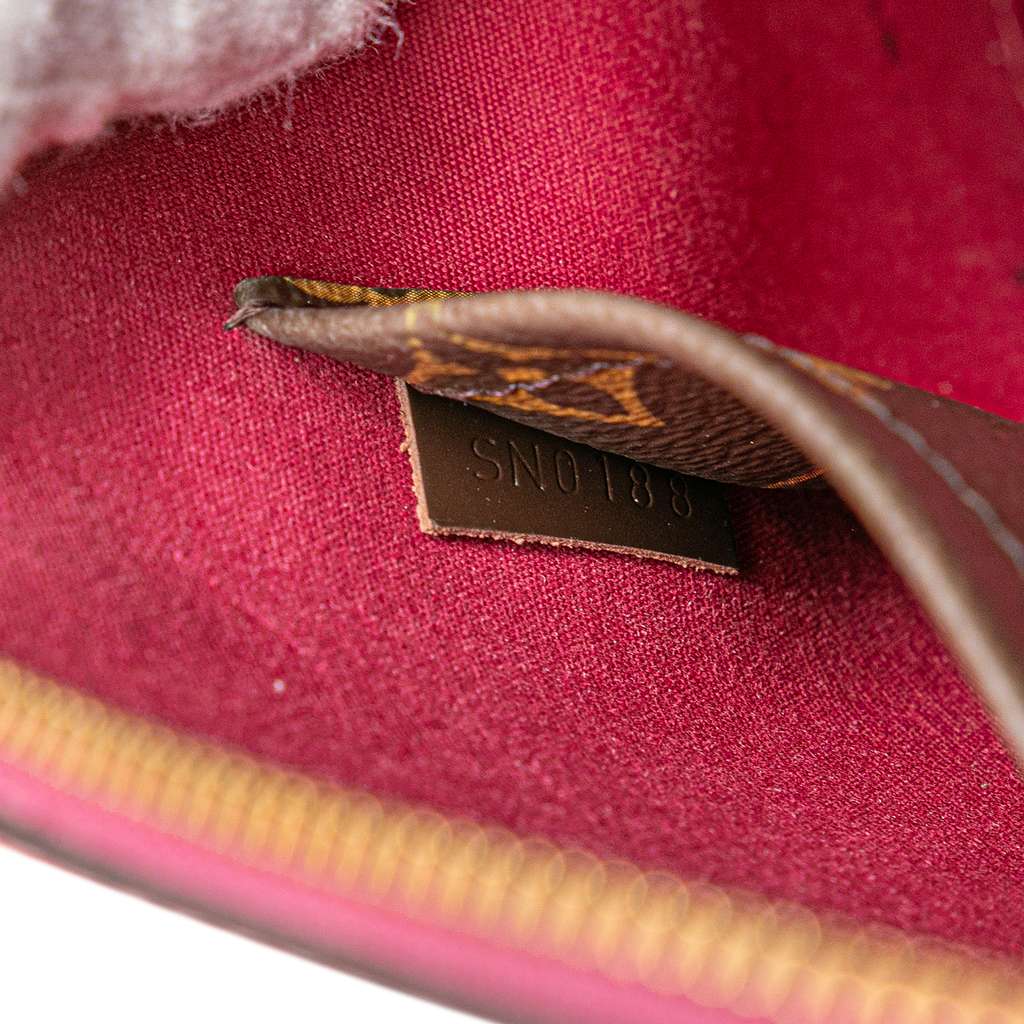 Louis Vuitton Vernis Miroir Alma BB - Detail 1