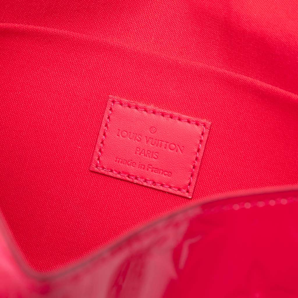 Louis Vuitton Monogram Vernis Pochette Felicie - Side view