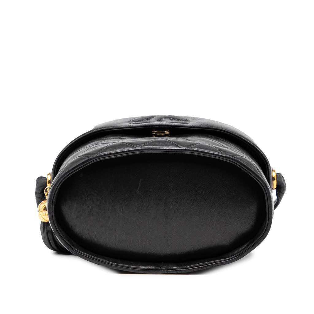 Chanel CC Quilted Lambskin Tassel Vanity Bag - Image 6